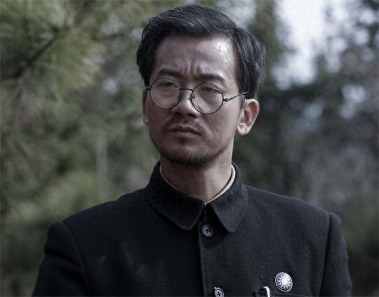 出身艺术世家，毕业于北影，却致力于塑造小角色