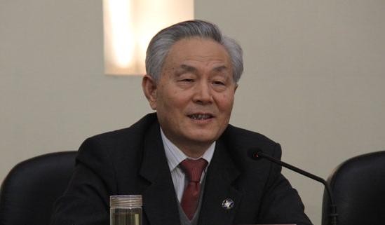 朱文泉上将表示军中有一些人不太廉洁，甚至贪污、受贿、经济犯罪，这对军队建设是一个腐蚀，是一个毒瘤。