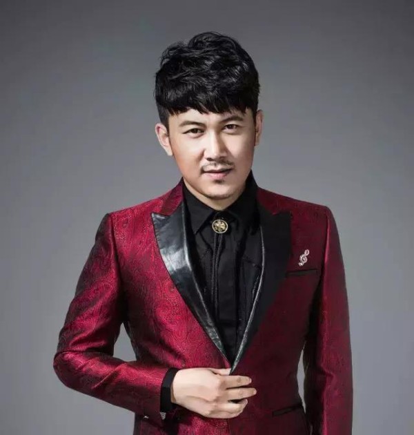 “金曲制造机”高进参加节目处境尴尬 唱作人简历当场被拒