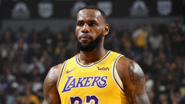 力压乔丹！美媒：评选NBA历史79大巨星，詹皇第一，库里第十三位
