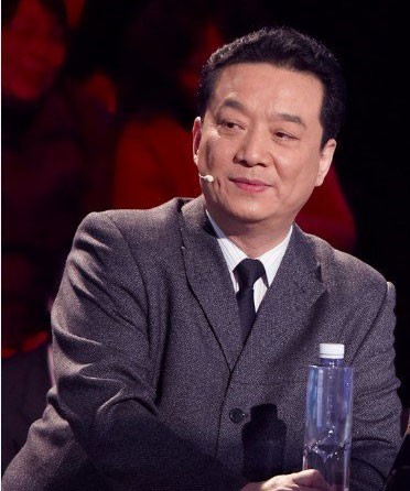 潘長江蔡明等圈中明星好友送別相聲演員王平