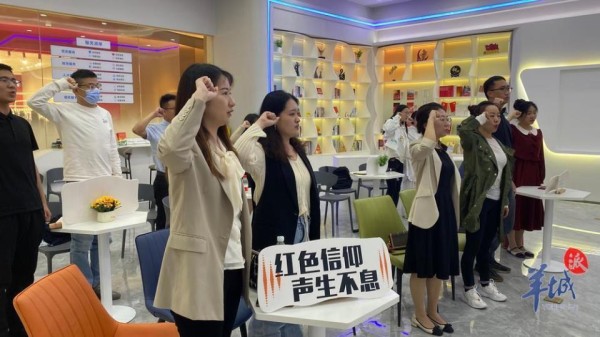 珠海：为经典影视作品配音 重温红色岁月