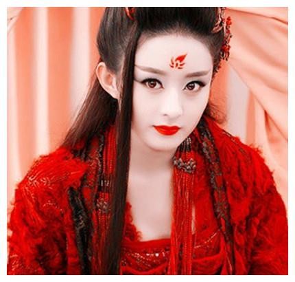 赵丽颖十年成长历程，从销售员到收视女王