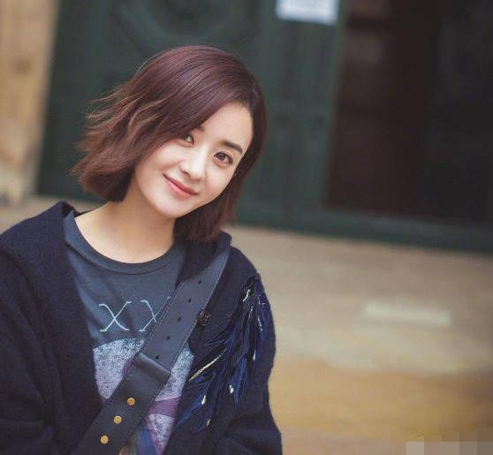 赵丽颖首次回应恋爱绯闻：对我少一些配对，我就会多一些空间
