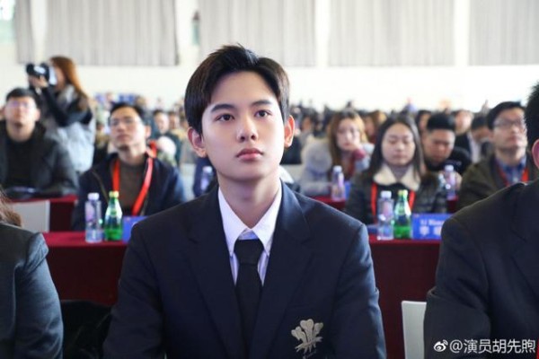 北电开学只看到了王俊凯？中戏的易烊千玺 李兰迪 胡先煦返校了吗