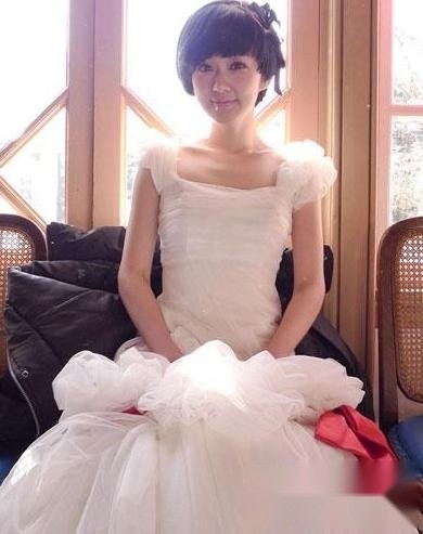 学女明星唯美新娘发型 成就完美新娘造型