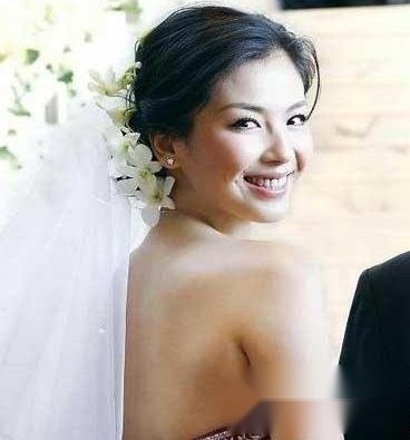 学女明星唯美新娘发型 成就完美新娘造型 第5张