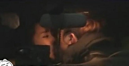小雪恋爱了！杨紫与黄发男友豪车内舌吻缠绵