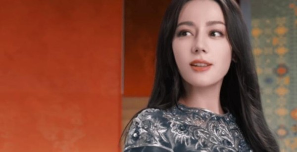 [迪丽热巴][新闻]250730 迪丽热巴与东方美学的完美融合:美貌与文化的惊艳碰撞——本命星新闻