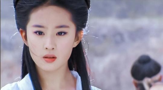 小龙女真名到底叫什么？从倚天到神雕，其实金庸早就告诉我们了