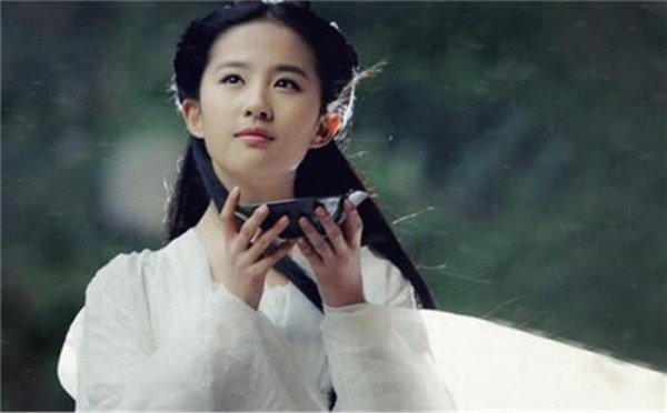 11位女明星都演过小龙女，金庸只点名这位，最有小龙女气质！