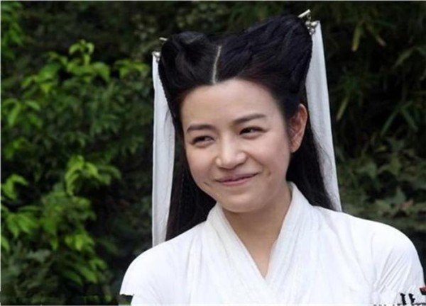 11位女明星都演过小龙女，金庸只点名这位，最有小龙女气质！