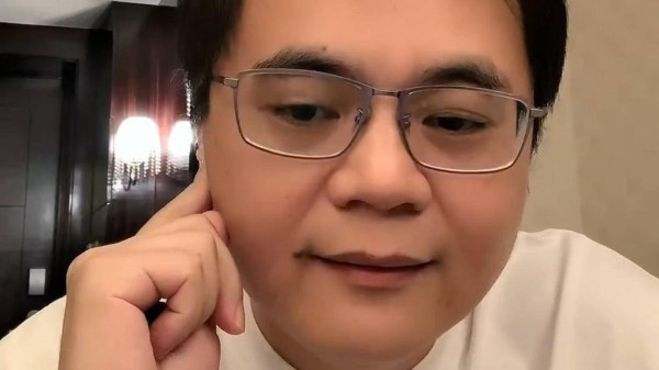 杨少华去世，郭德纲送花篮又随礼，杨议仍揪着不放，又来内涵岳云鹏