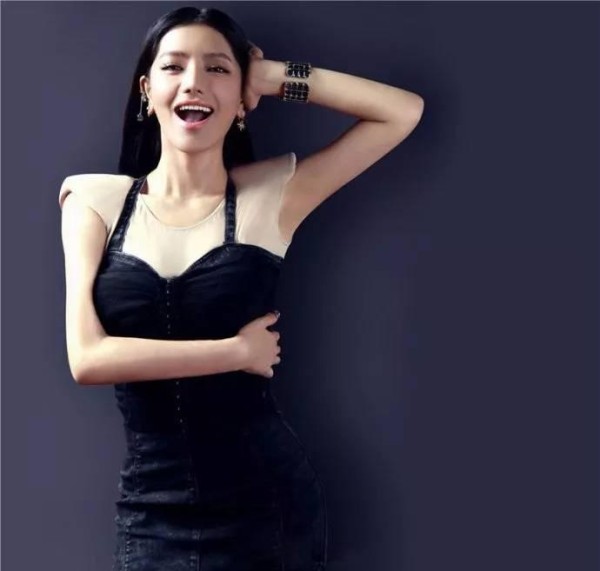 这些人气偶像不是北影、中戏、上戏出身，却同是校友，都来自...