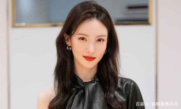 明星八卦：金晨走运？关晓彤是替代品？宋茜有改变？
