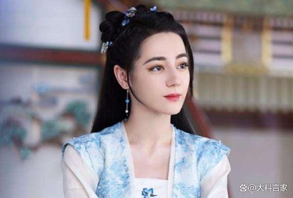 半退圈女演员因利剑玫瑰翻红 演技突破再获认可