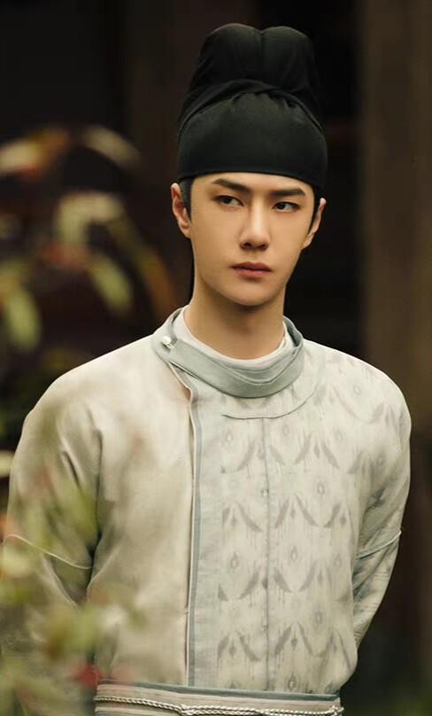 娱乐圈劳模<a style='color:#f10404;' href='https://www.mingxing.cc/tags-1471.html ' target='_blank'>王一博</a>