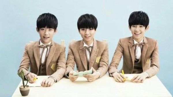 tfboys和粉丝互动：千玺有牌面，王俊凯暖心，王源接地气！