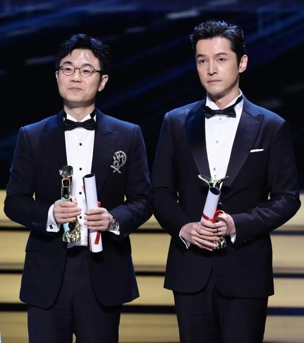 金爵奖揭晓！胡歌、大鹏拿下最佳男演员“双黄蛋”