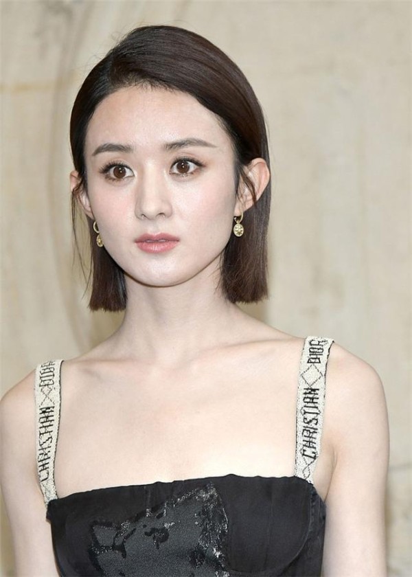 高清镜头下的赵丽颖又美又瘦, 少女感十足!