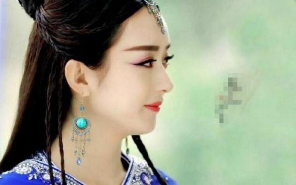 赵丽颖这五套异域古装，一件比一件美，你喜欢那件