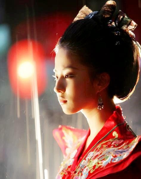 刘亦菲五个古装新娘扮相，赵灵儿偏异域风，小龙女侧颜美到发光