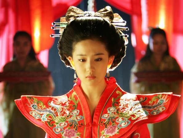 刘亦菲五个古装新娘扮相，赵灵儿偏异域风，小龙女侧颜美到发光