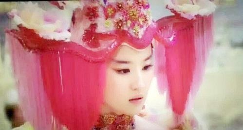 刘亦菲五个古装新娘扮相，赵灵儿偏异域风，小龙女侧颜美到发光