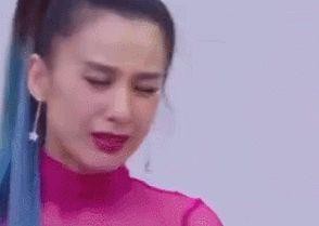 一哭成名的黄圣依 这次翻车了 成年人的社交就是这样现实