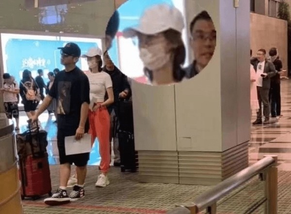 郑恺苗苗恋情怎么回事？郑恺苗苗共会友，一同回家一夜未出！