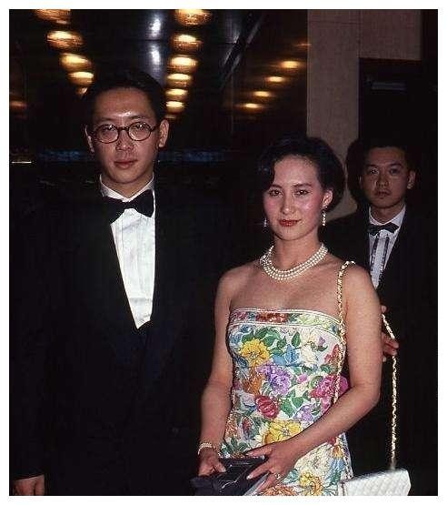 何鸿燊为了何超琼能成接班人，不惜拆散了女儿与陈百强的旷世姻缘