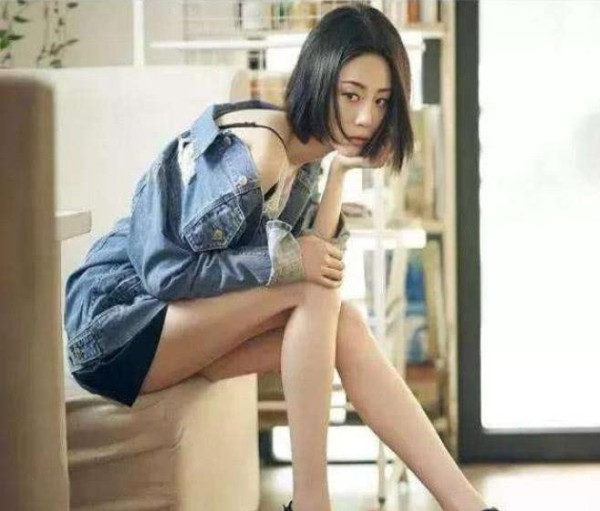 这大长腿打破了世界纪录？上台那一刻，何洁都忍不住直接上手了！