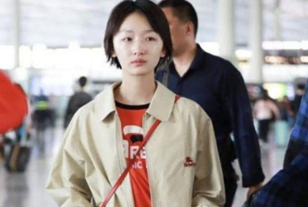 “农村出身”的4位当红明星，赵丽颖励志，而他则让人心疼！