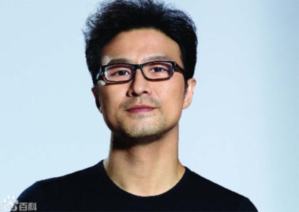 娱记在线：肖战资源很好？王彦霖私下？李溪芮难红？梅婷喜欢搜索自己的名字？汪峰和粉丝互动？