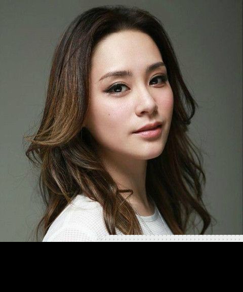 阿娇与秦奋约会亲昵揪耳朵？男方女友否认分手 阿娇是小三吗
