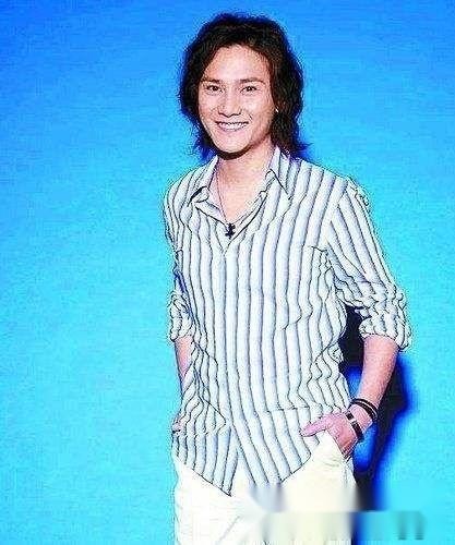 丁子峻和丁子高关系是什么 丁子峻的婚礼排场超黄晓明真的吗 第2张