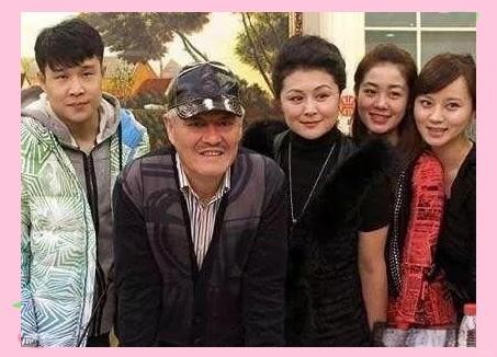 东北明星辈出的原因与挑战：性格、语言与历史的共同作用