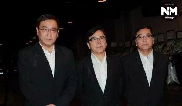张继聪是张敬轩表舅父？陈奕迅是王祖蓝表哥？今天就来八一八TVB这些明星亲戚