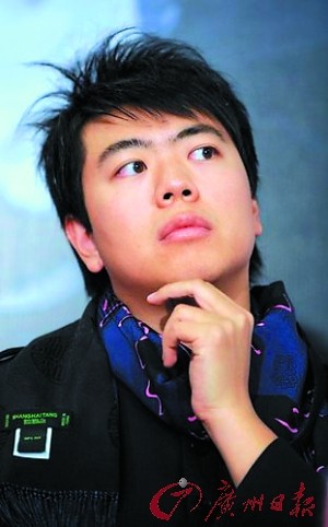 郎朗：巩新亮“只是朋友”