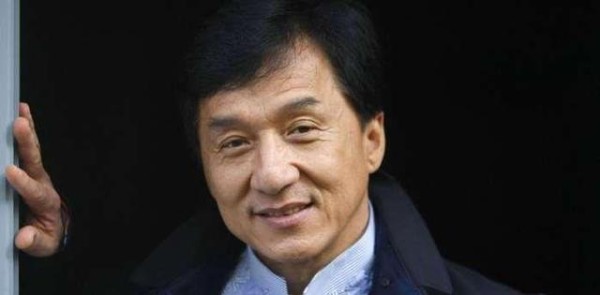 周星驰和成龙谁更厉害一些？从票房和奖项作品影响力深度对比！