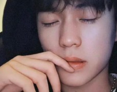 余庆伟怎么火的 他为何自称叙利亚小王子