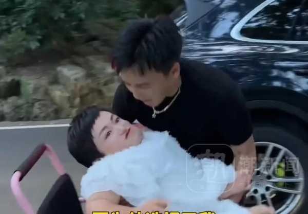 网红李喜梅称因网络谩骂离婚