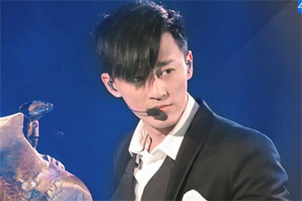 娱记上线：靳东大器晚成？林峰资源差？NINE PERCENT能长久吗？陈紫函和老公？刘芮麟开心果？