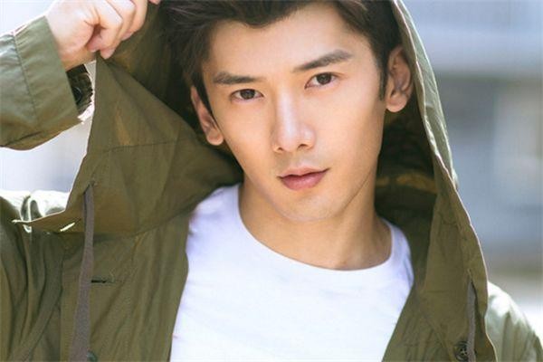 娱记上线：靳东大器晚成？林峰资源差？NINE PERCENT能长久吗？陈紫函和老公？刘芮麟开心果？
