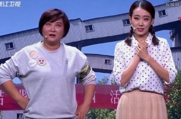 张小斐贾玲什么关系