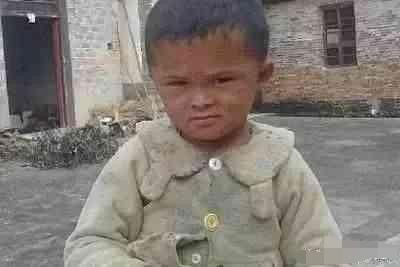 因长得像马云走红，获马云资助还住进别墅，如今已发福不像马云