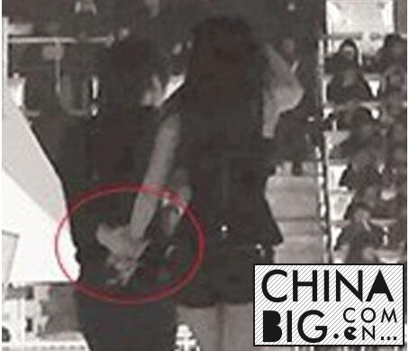 金泫雅张贤胜亲密照曝光是什么关系 金泫雅为个么避谈张贤胜？