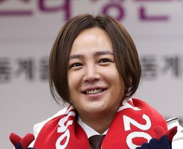 张根硕因躁郁症成油腻大叔，如今被亲妈坑，立马撇清关系！