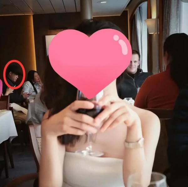 张译南极拒绝网红合影被骂傲慢：疑似私人行程被曝光 团队解释称是误会