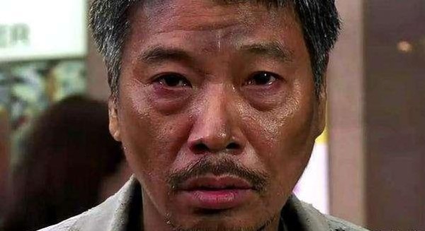 香港明星老了为何普遍都很穷？他们花钱干嘛了？这是把钱当纸巾了